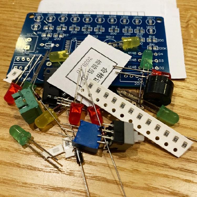 Simple LED Flash DIY Kits Circuit Electronic Production DIY Suite DC4.5-5V