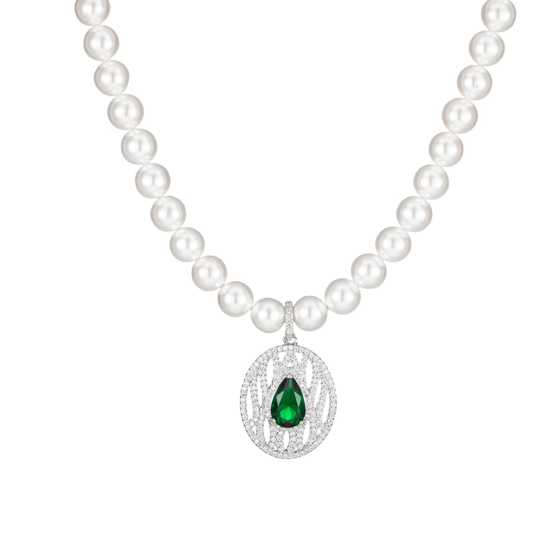 Elegante und Retro-Perlenkette High-End Exquisite Diamanten-Inlay Ausgeschnittenes Oval Wassertropfen Smaragd-Anhänger Bankett-Schmuck 45cm white