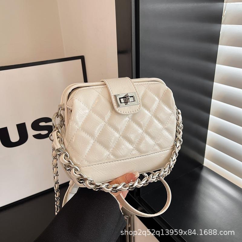 New niche bucket bag bag women's makeup fashion diamond chain portable shoulder messenger bag