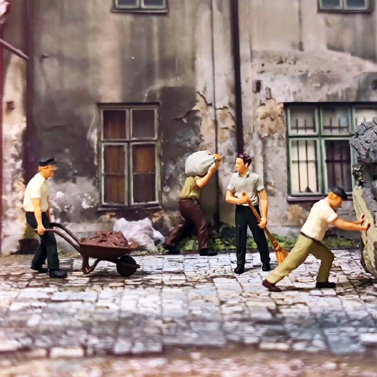 Precisions Crafted 1:64 Scale Resin Construction Scene Model For Enthusiasts And Hobbyists