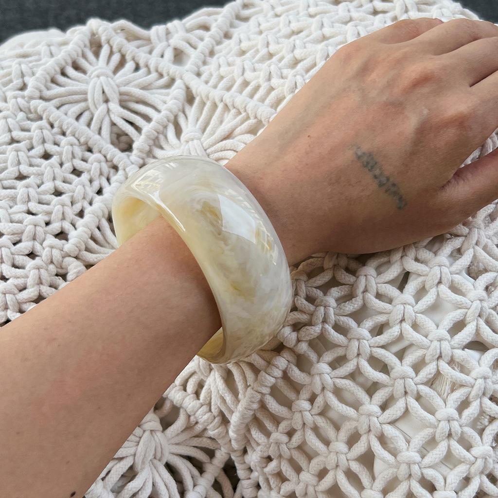 Maillard Style Smudged Acrylic Oval Bracelet, Exaggerated Special-shaped Resin Splicing Bracelet