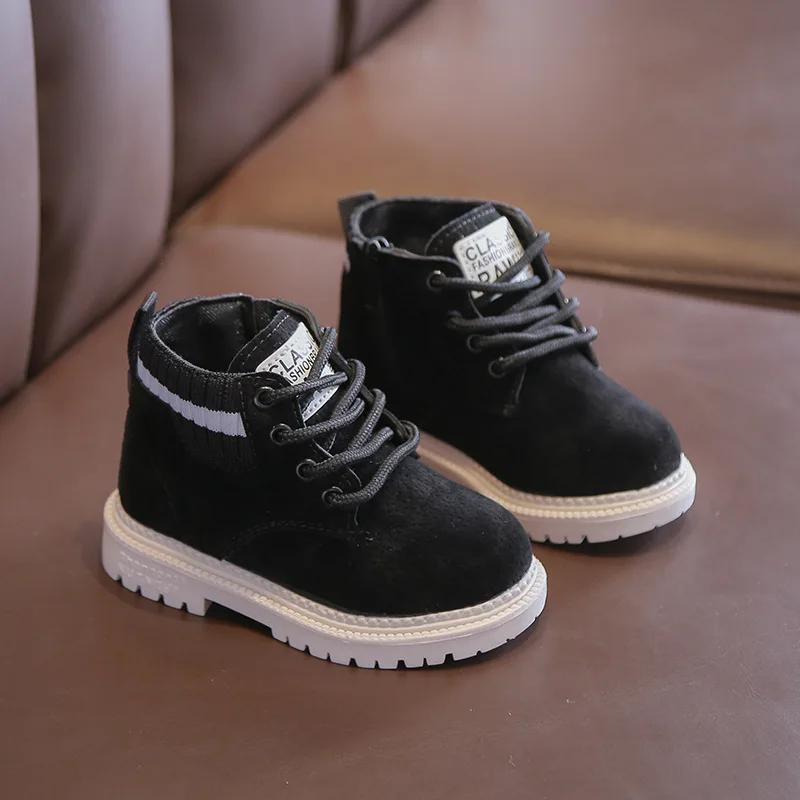 Kinder Warme Stiefeletten Rutschfest Jungen Mädchen Lässige Schneestiefel mit Fell 2024 Neu Kindermode Vielseitige Kurze Stiefel Weiche Sohle