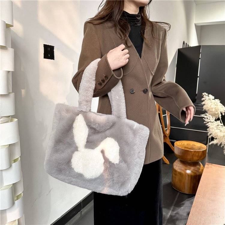 New Autumn and Winter Plush Bag Tote Bag Shoulder Large Capacity Commuter Fashion Women's Plush Bag