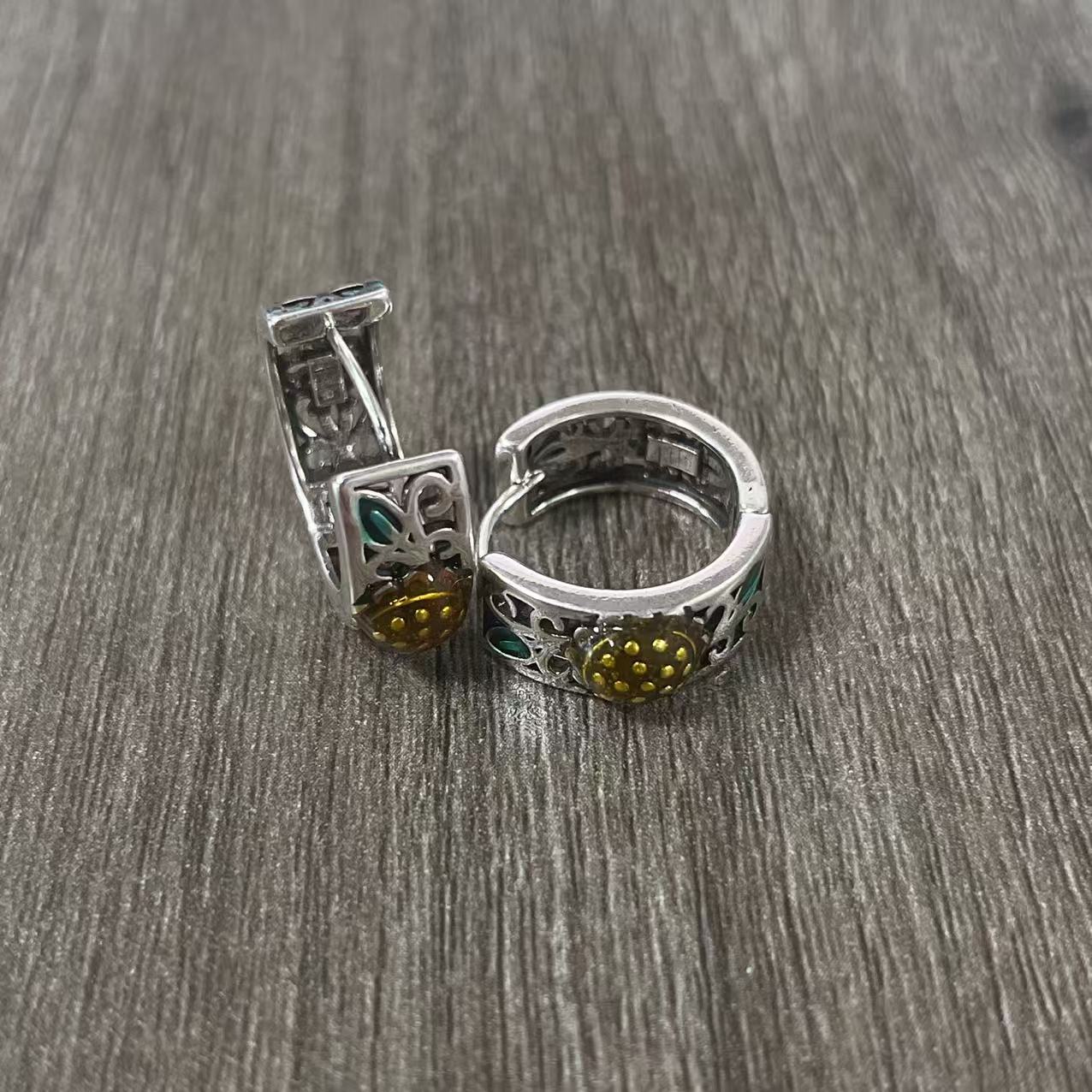 Retro ethnic style sunflower flower earrings