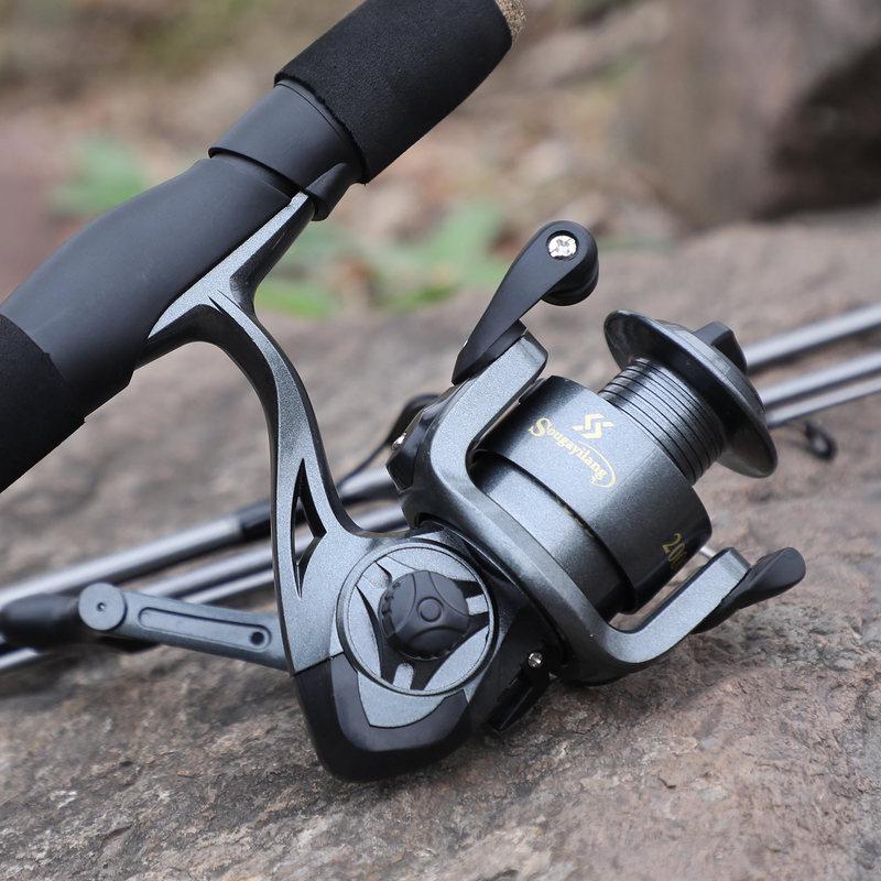 Carp Fishing Reel 1000-3000 Fishing Reel with Fishing Line Fishing Lures and Fishing Accessorie for Outdoor Sports Fishing Tools