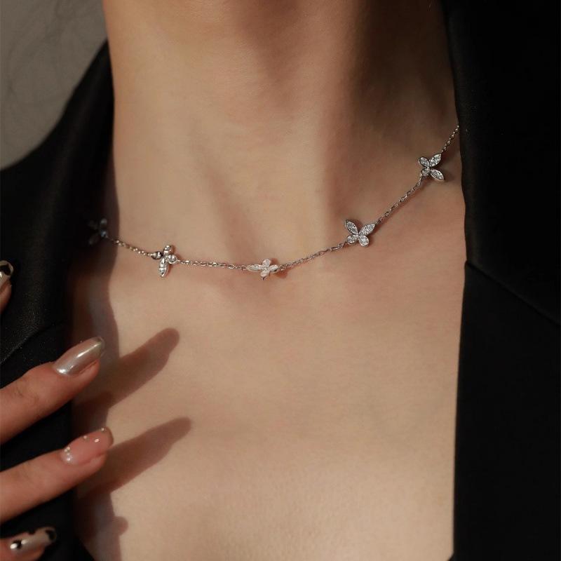 Seiko Graf Phantom Flowering Butterfly Necklace Femininity Light Luxury Full Diamond Hollow Flower Butterfly Clavicle Chain