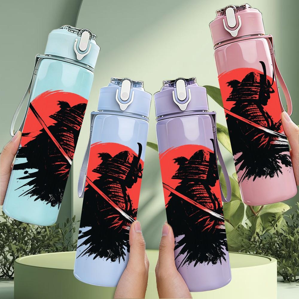 1PC Samurai Warrior Silhouette 750ml Color Plastic Sports Water Bottle Leakproof Flip Straw Lid Suitable for Sports Office Home Use