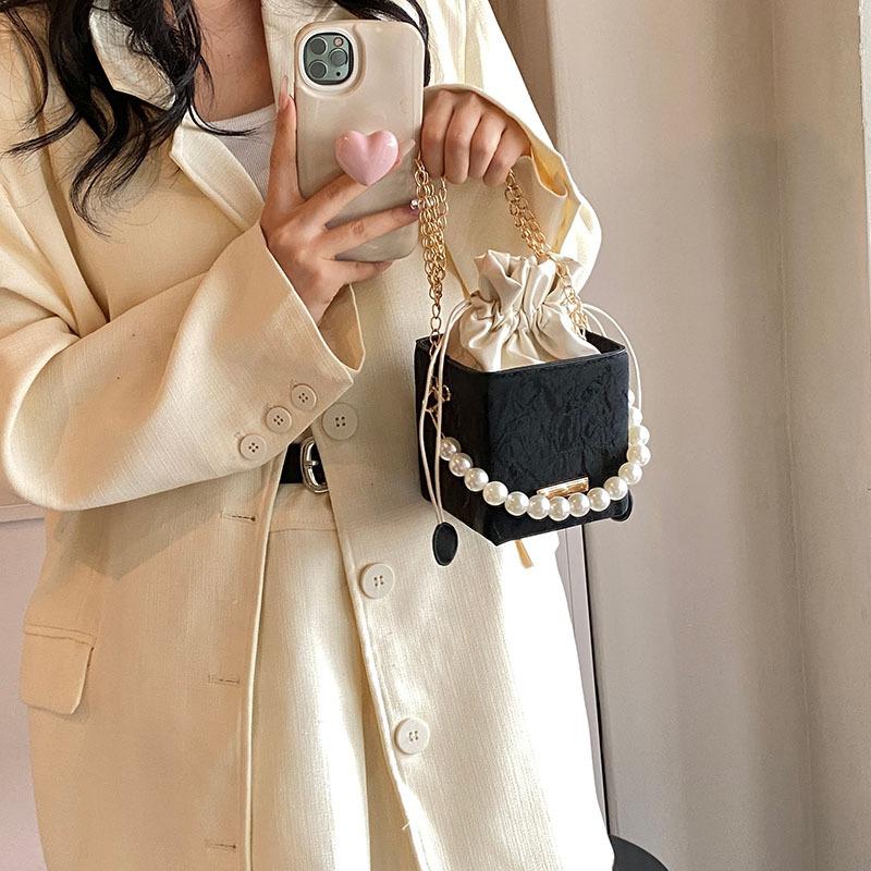 Summer Small Bag 2025 New Casual and Beautiful Bucket Bag Casual Simple Messenger Bag Pearl Portable Women's Bag