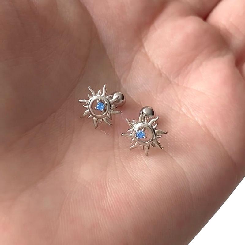 1Pair Silver Color Blue Diamond Sunflower Stud Earrings  Temperament Light Luxury Earring For Women Party Jewelry Gift