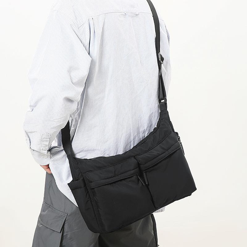 Axelväska Vattenavvisande Messenger Bag För Män Och Kvinnor Studenter Lätt Pendlar Crossbody-väska