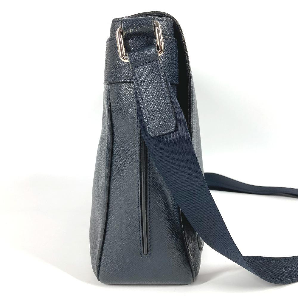 Louis Vuitton M32624 Taiga Roman MM Crossbody Flap Messenger Bag Shoulder Bag