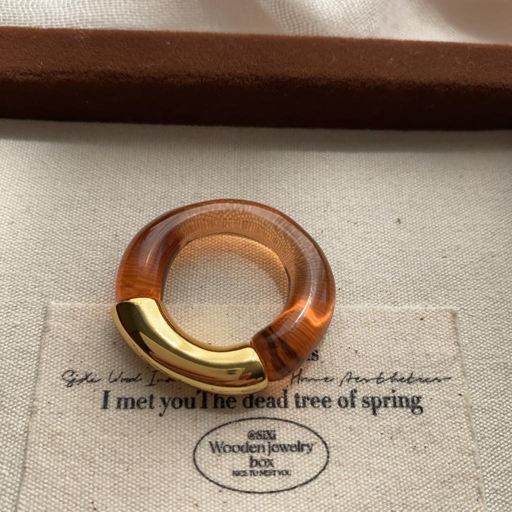 Simple Resin Ring Temperament Niche Design Versatile Daily Leisure Commuting Ring Ring