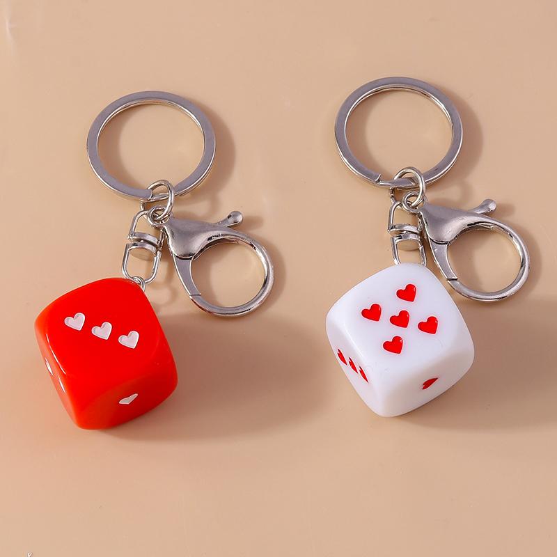 Fashion Resin Geometric Dice Keychain for Men Women Keyring Pendants Car Key Holder Handbag Decor DIY Key Chain Jewelry Gift