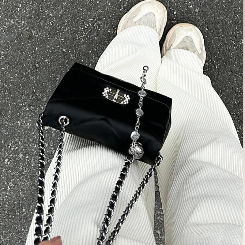 Black Diamond Bead Chain Crossbody Bag – Women’s 2025 Luxury Fashion 