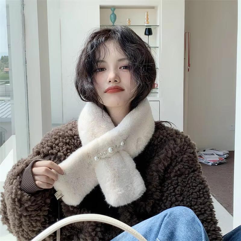 Damen Elegant Perle Plüsch Schal Einfarbig Kunstkaninchenfell Kreuzschal Snood JK Koreanische Mädchen Nackenwärmer Kragen Halstuch