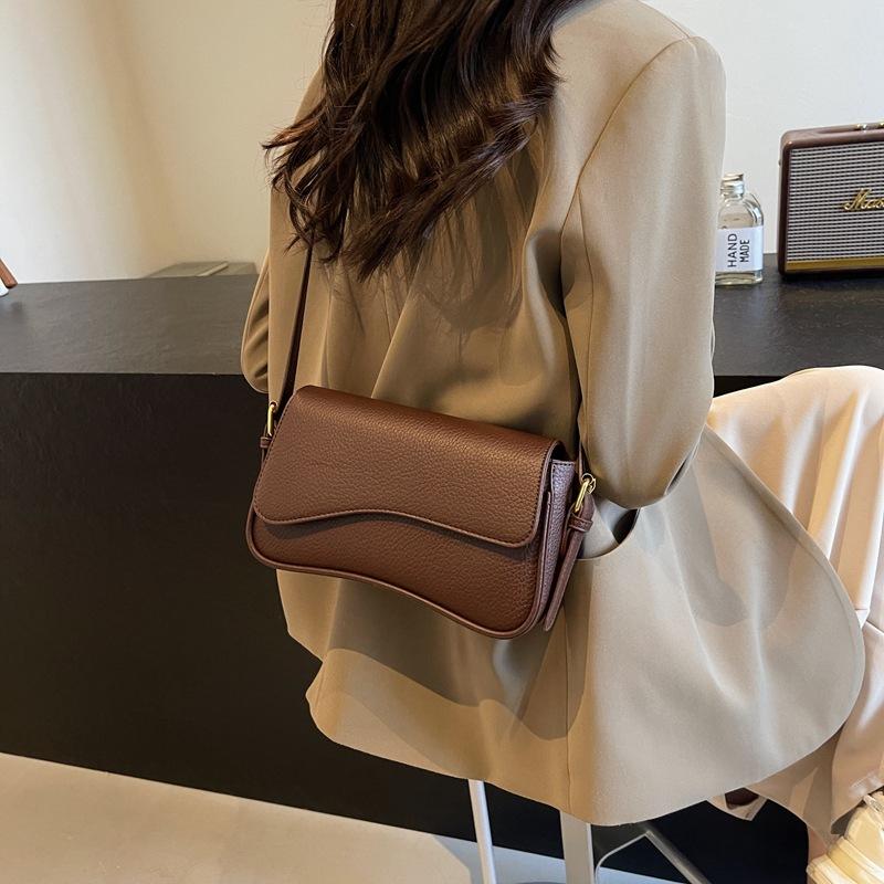 Bag Women 2025 New Fashion Textured Lychee Pattern Small Square Bag Simple Commuter Versatile Shoulder Crossbody Bag