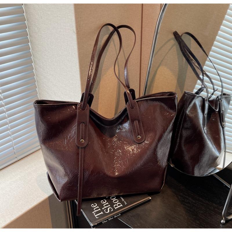 Popular bags women's large-capacity new autumn and winter versatile retro shoulder bags commuter tote bags