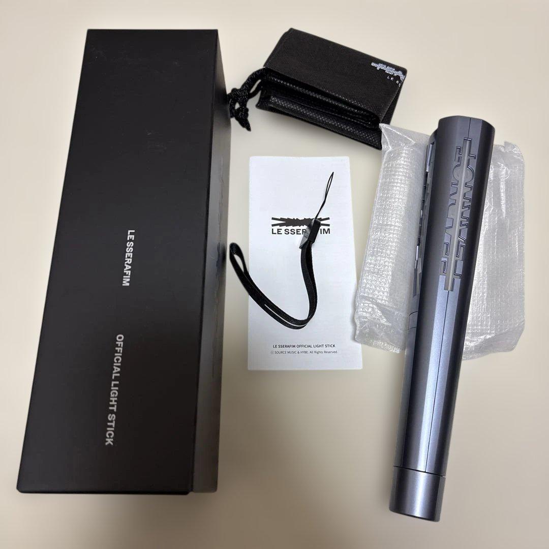 

[USED] LE SSERAFIM Official Penlight
