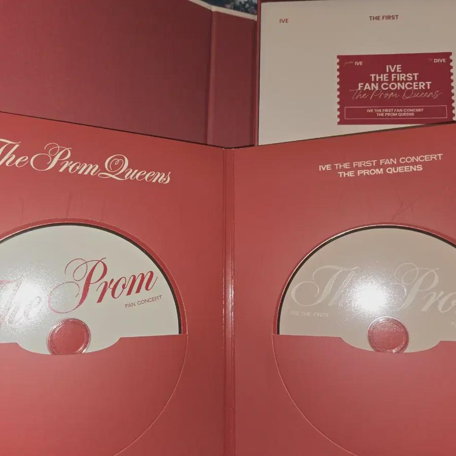 

Ive First Fanconcert Blu-ray Cd Only 40,000