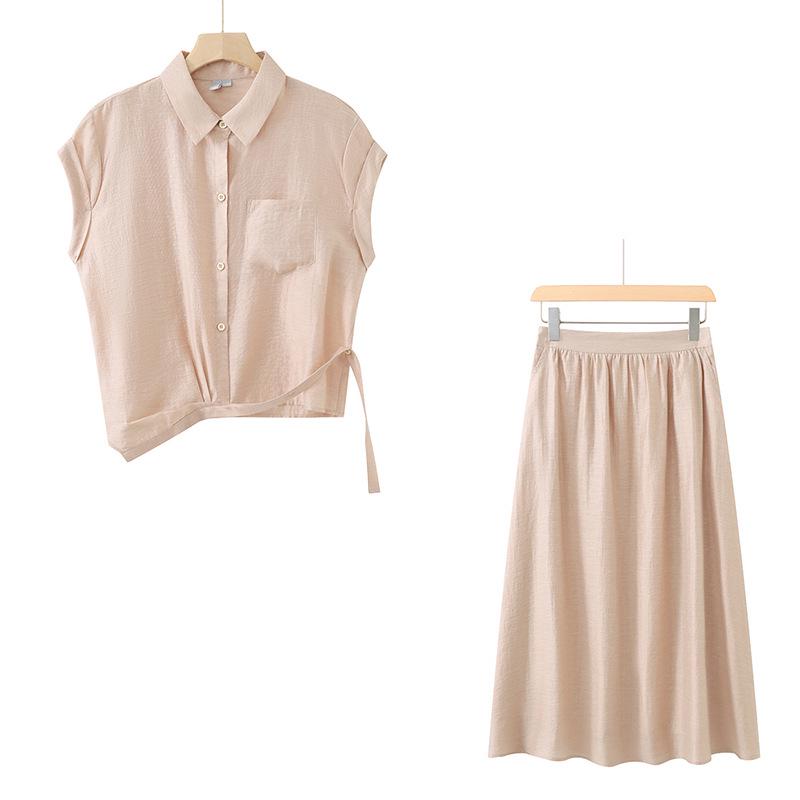 Elegant Summer Skirt Suit: Dignified Short-Sleeved Top for Mid-Aged & Elderly Moms 2026 Collection