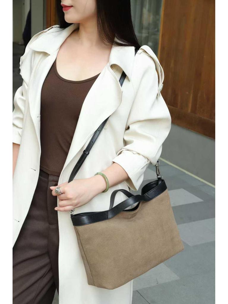 Bolsa Tote de Couro Bovino Fosco Camurçado 2025: Bolsa Transversal Feminina de Grande Capacidade para Outono/Inverno