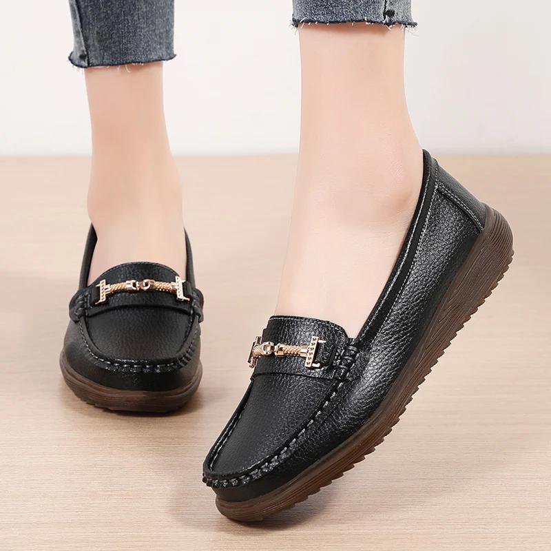 Slip-on Loafers Female Boat Shoes  New Spring /autumn Women Flats Genuine Leather Moccasins Woman Casual Shoes Big Size