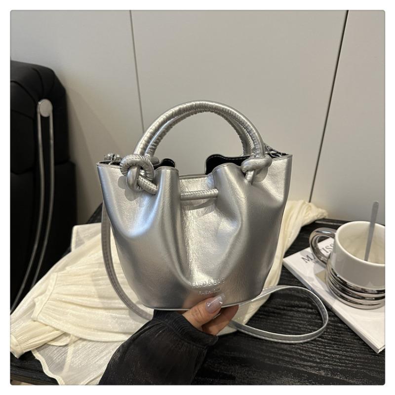 Однотонная повседневная новая летняя плиссированная простая сумка-ведро, сумка-корзина для овощей, портативная на плечо, сумка-мессенджер, женская