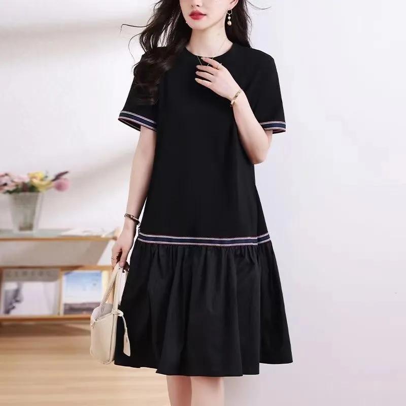 

Women s Summer Plus-Size Loose-Fit Slimming Dress with Elegant Details: Short-Sleeve, Round-Neck, Mid-Length 4XL