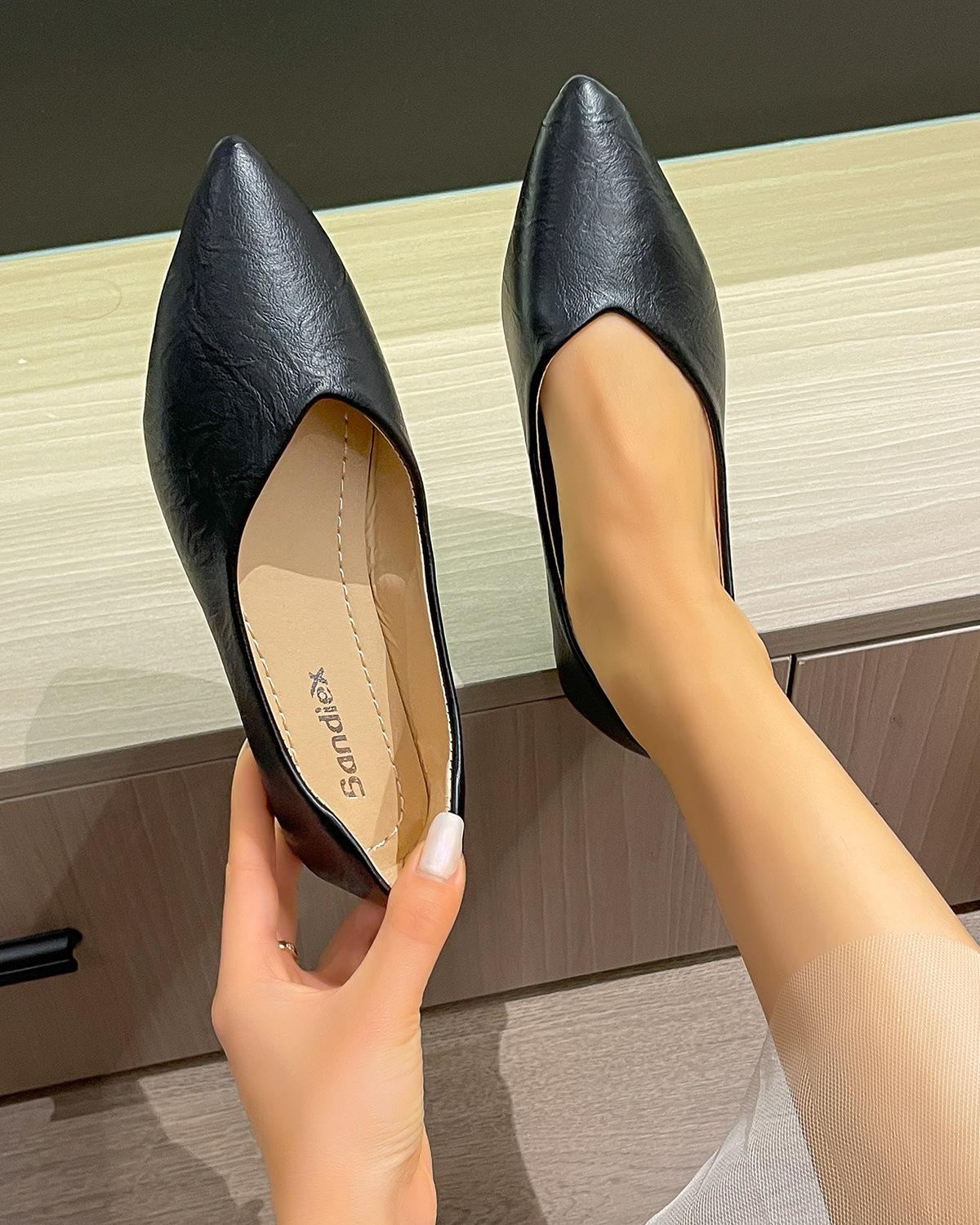 

Остроконечные металлические балетки Женские балетки Легкие простые мокасины Легкие повседневные рабочие балетки 43