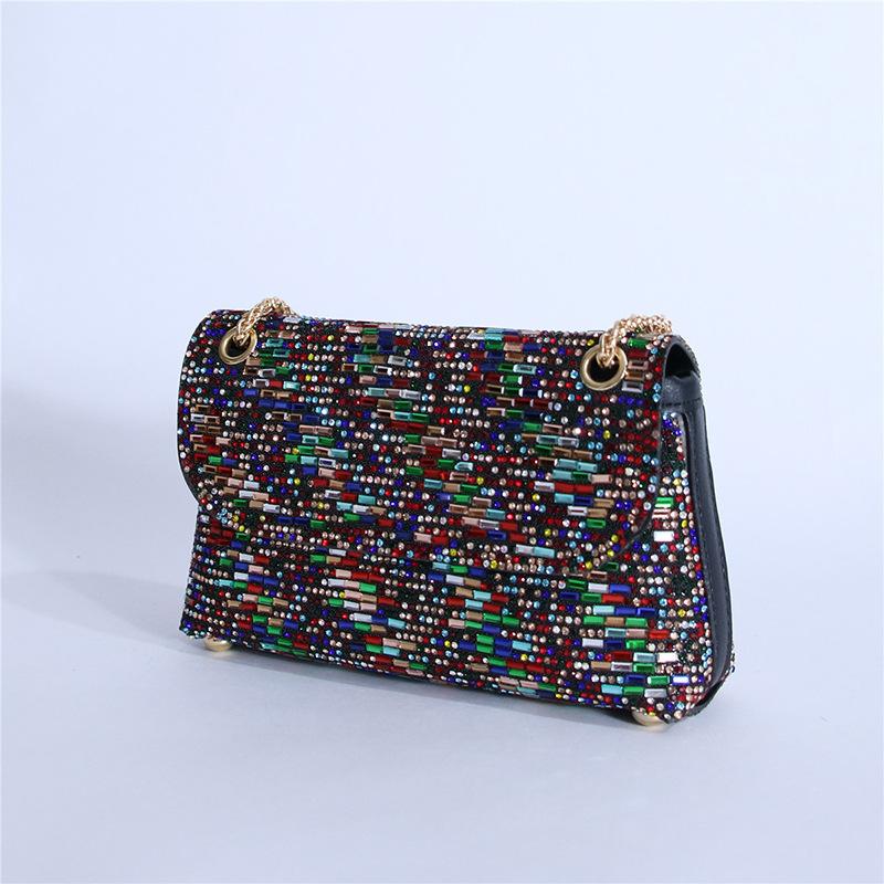 Fashion diamond-encrusted shoulder bag, new hand-held small square bag, banquet and dinner bag.