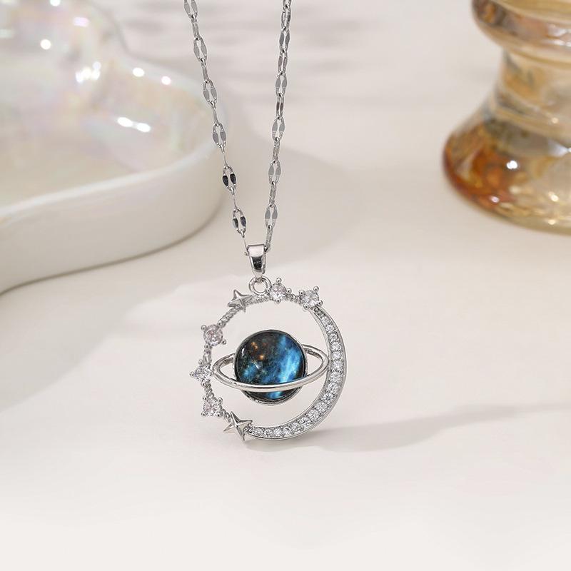Titanium Steel Non-fading Necklace - European & American Style, Light Luxury, Versatile Korean Fashion, Perfect for Women and Girlfriend Gifts.