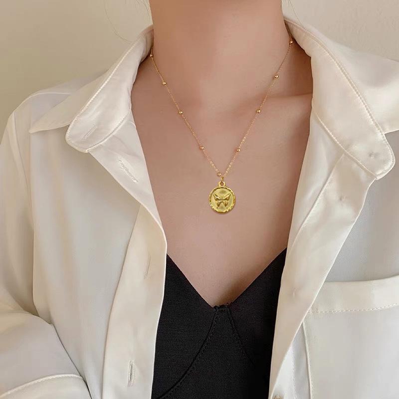 Titanium Steel Round Butterfly Minimalist Furnace Real Gold Necklace Female Collarbone Chain Accessories