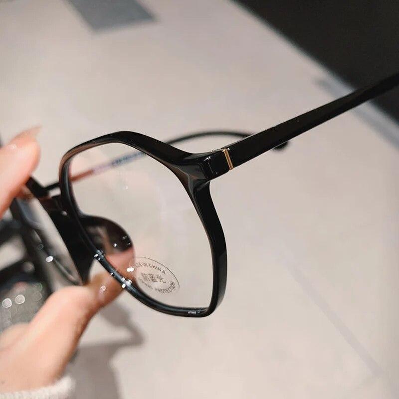 Vintage Reading Glasses Unisex Square Presbyopia Glasses Men Women Anti-blue Light Glasses High-definition Eyewear Prescription