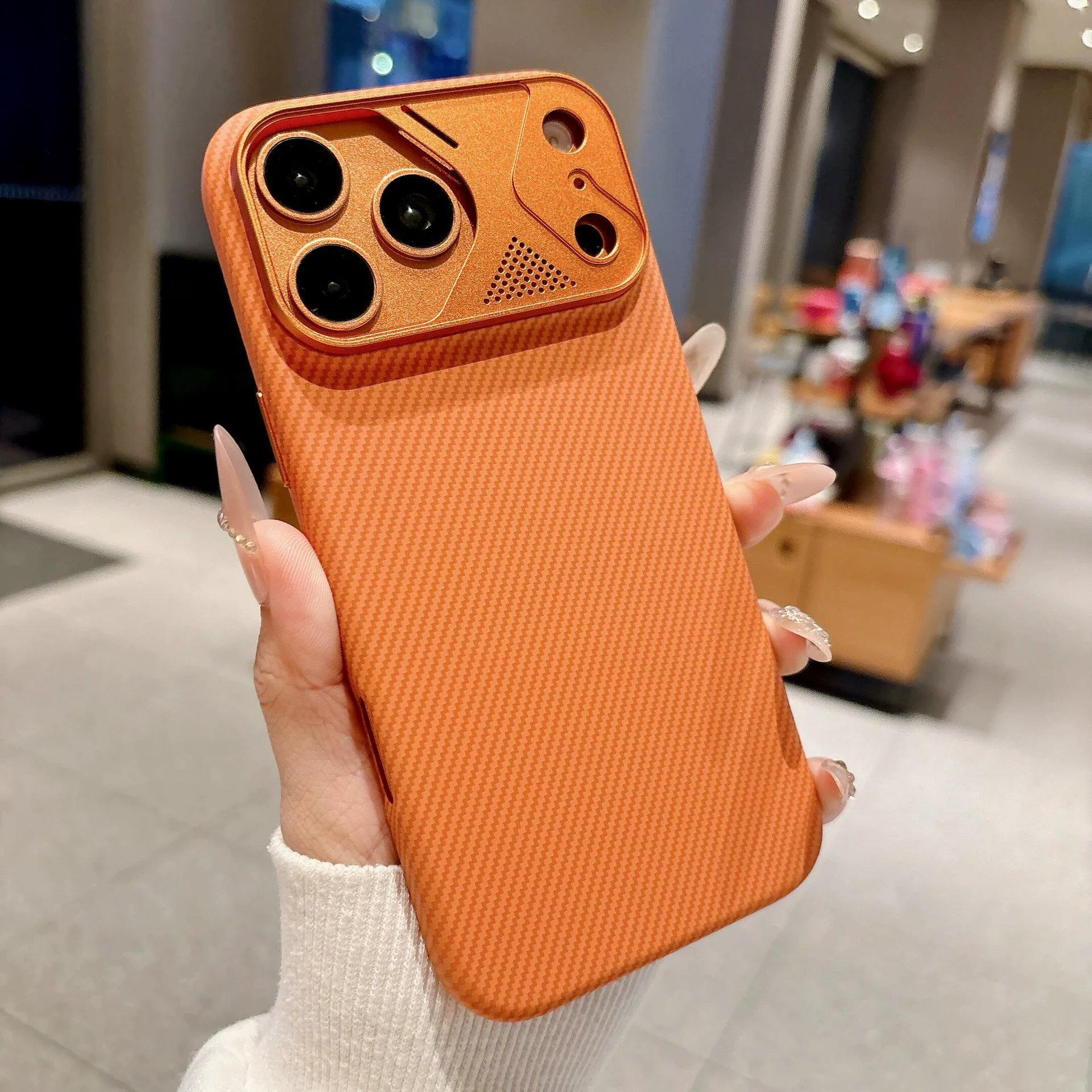 

iPhone 17 Pro Max Carbon Fiber Magnetic Lens Case – Full Coverage Protective Cover. 17 Pro оранжевый