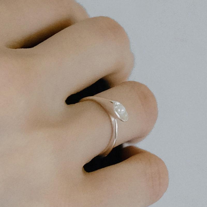 Pinaf Pearl morning glory ring