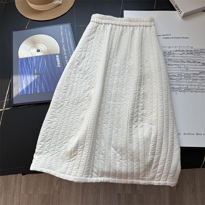 Minimalist Quilted Warm Pleated Cotton Midi Skirt in Dark Horse