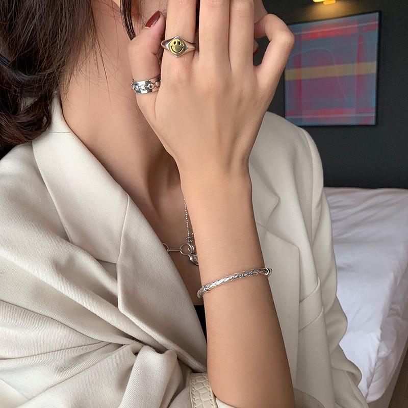 S925 Silver Vintage Smile Face Ring For Women Stylish And Minimalist Adjustable Band