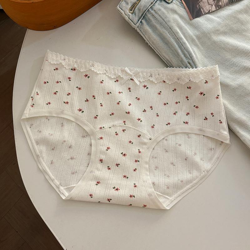 Female Spring and Autumn Sweet Pure Cotton 10A Antibacterial Extended Crotch Free Waist Triangle Briefs