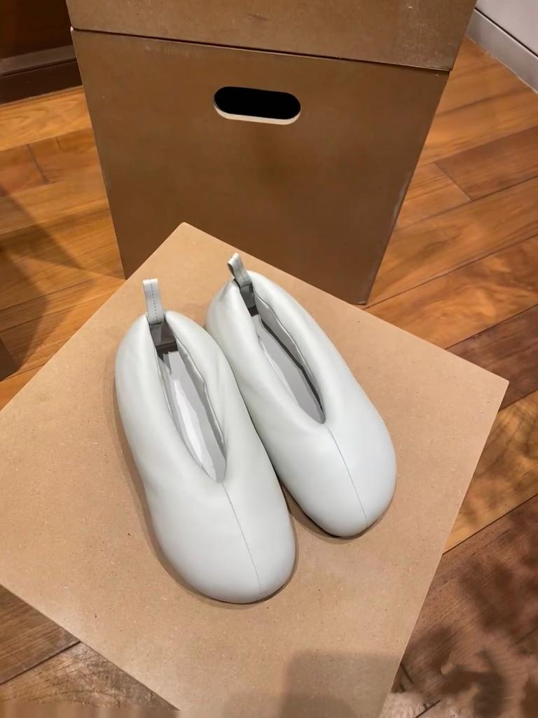 Leather Korean Lazy Style Bread Shoes Round Head Single Shoes Women's 2025 New Spring Fashion Ballet Flats