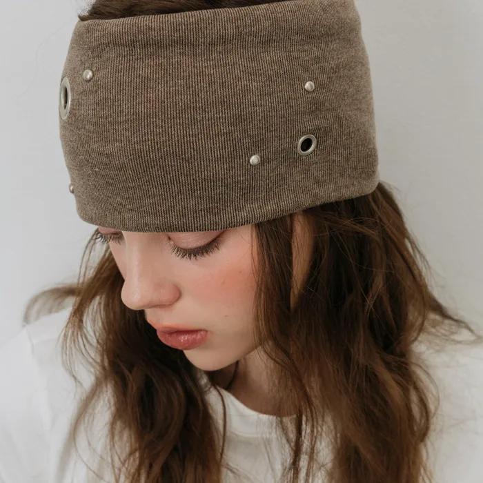 METAL EYELET WIDE HAIR BANDANA_BROWN