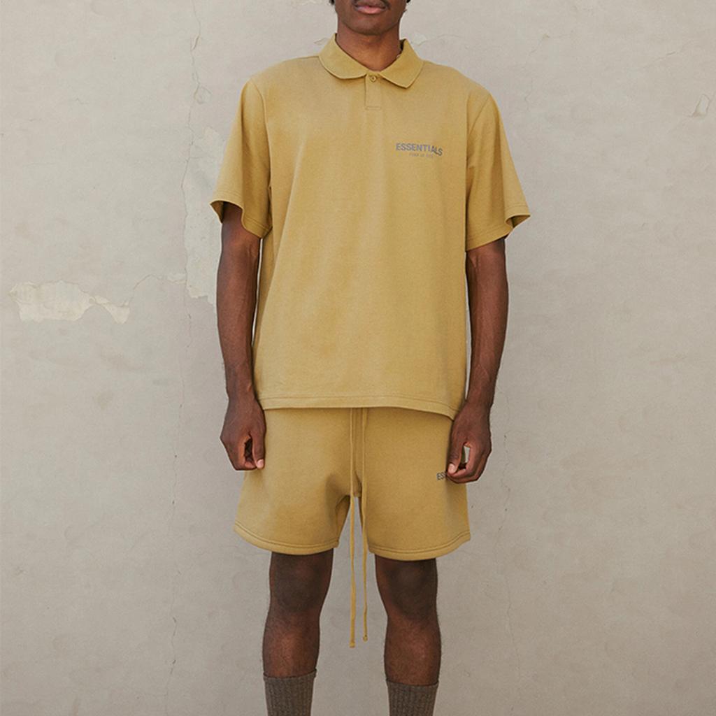 Fear of God Essentials Kurzarm-Polo mit einfarbigem Logo-Print Unisex-Oberteile Bernstein FOG-FW21-006