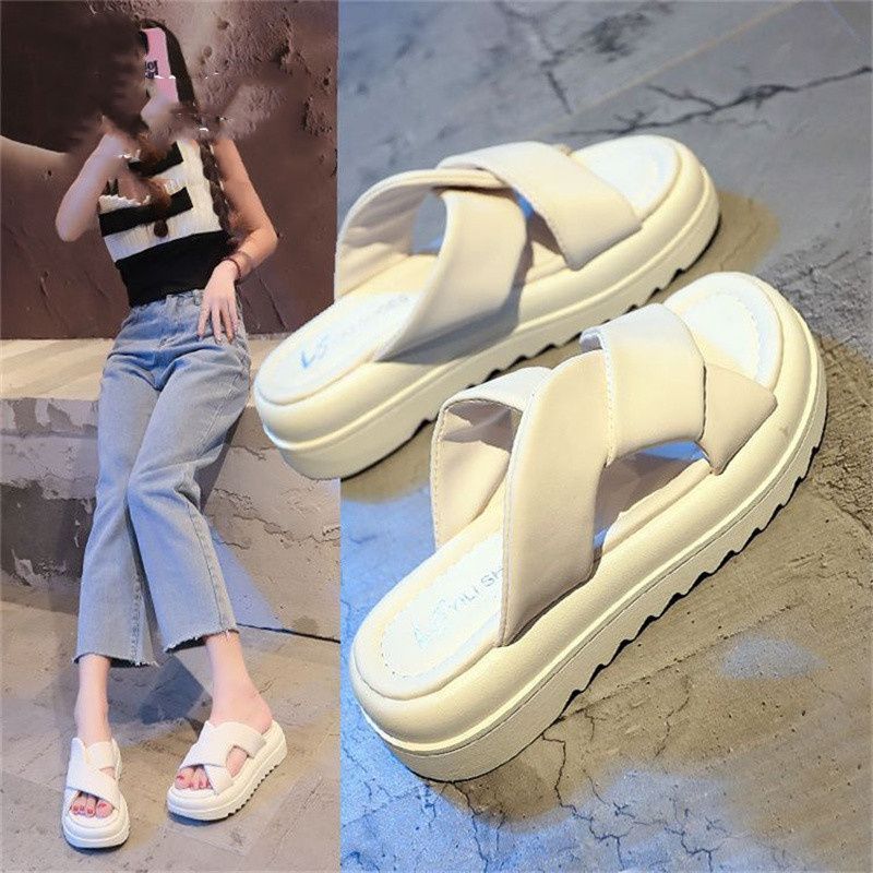 Women's sandals 2025 new fashion casual trend versatile foreign style cross super fire muffin platform beach shoes