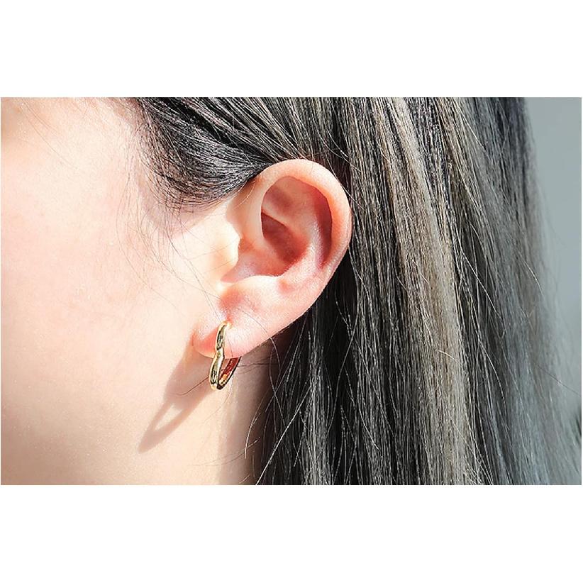 Gold Heart Hoop Earrings for Women Gold Thick Chunky Heart Hoop Earring Heart Huggies Earrings for Women Jewelry Gifts