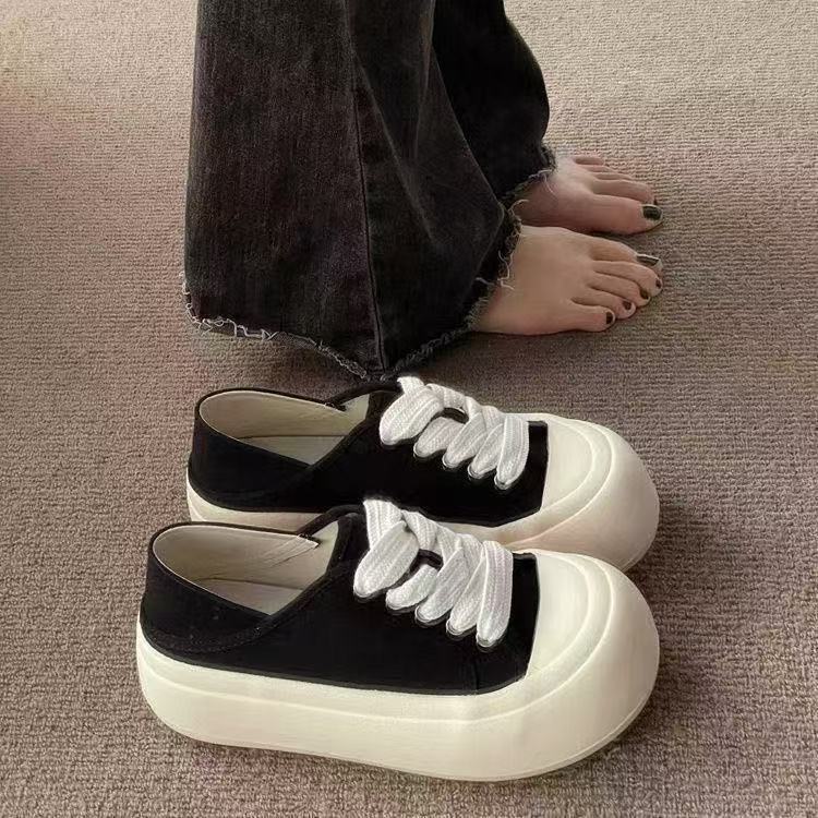 Milk fufu ugly cute big head thick sole new Japanese wide head niche canvas shoes can be stepped on half tray