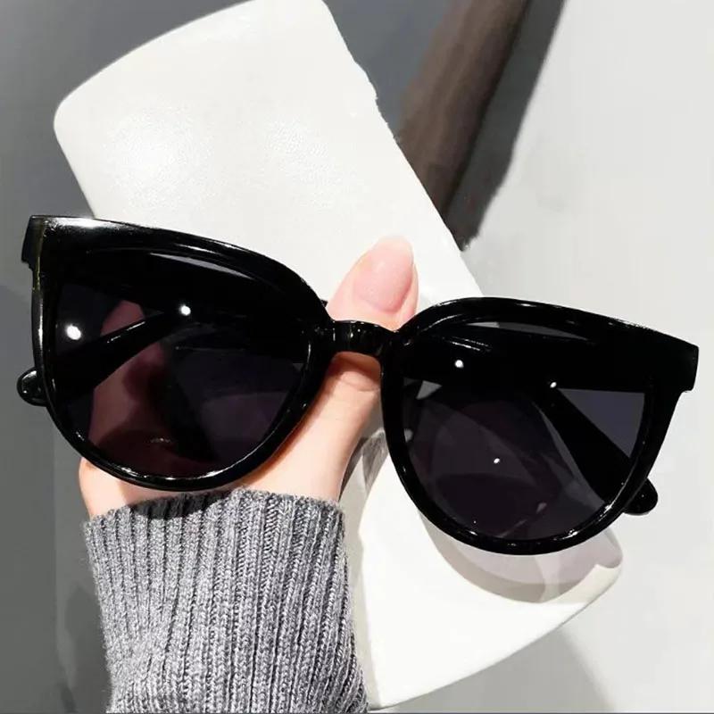New Small Frame Circular Shape Sunglasses Women's Brand Designer Fashion Sun Glasses Women  Travel Eyewear UV400