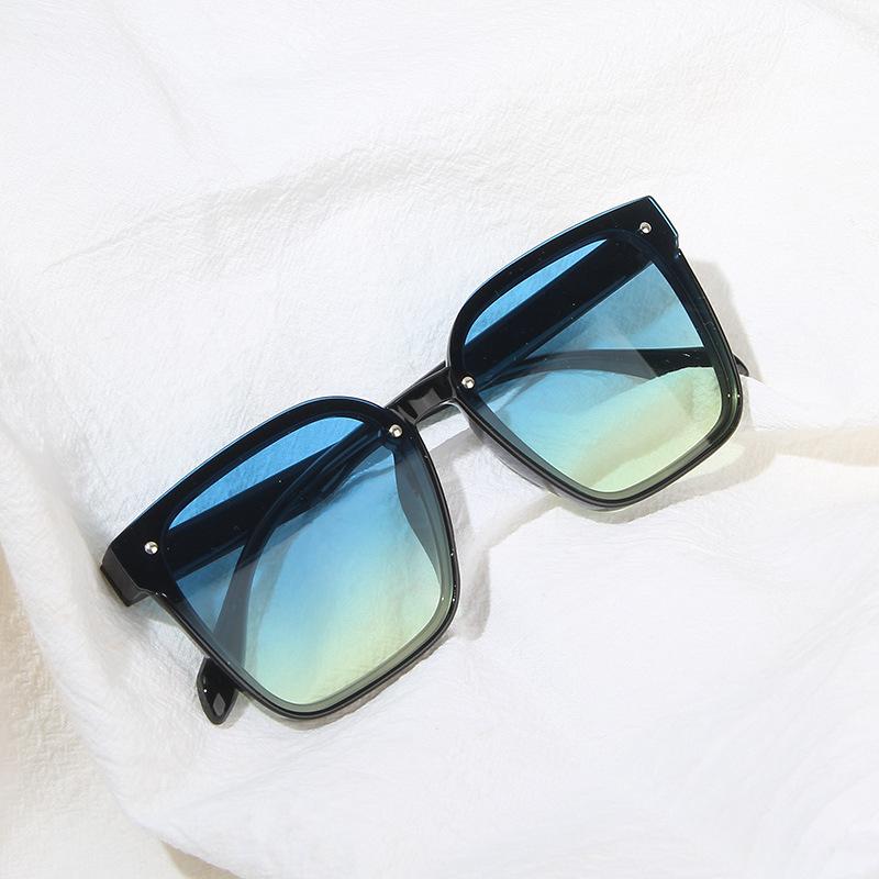 Korean Fashion Sunglasses Designer Square Shape Anti-reflective Men Sun Glasses Holiday Travelling Glasses for Women
