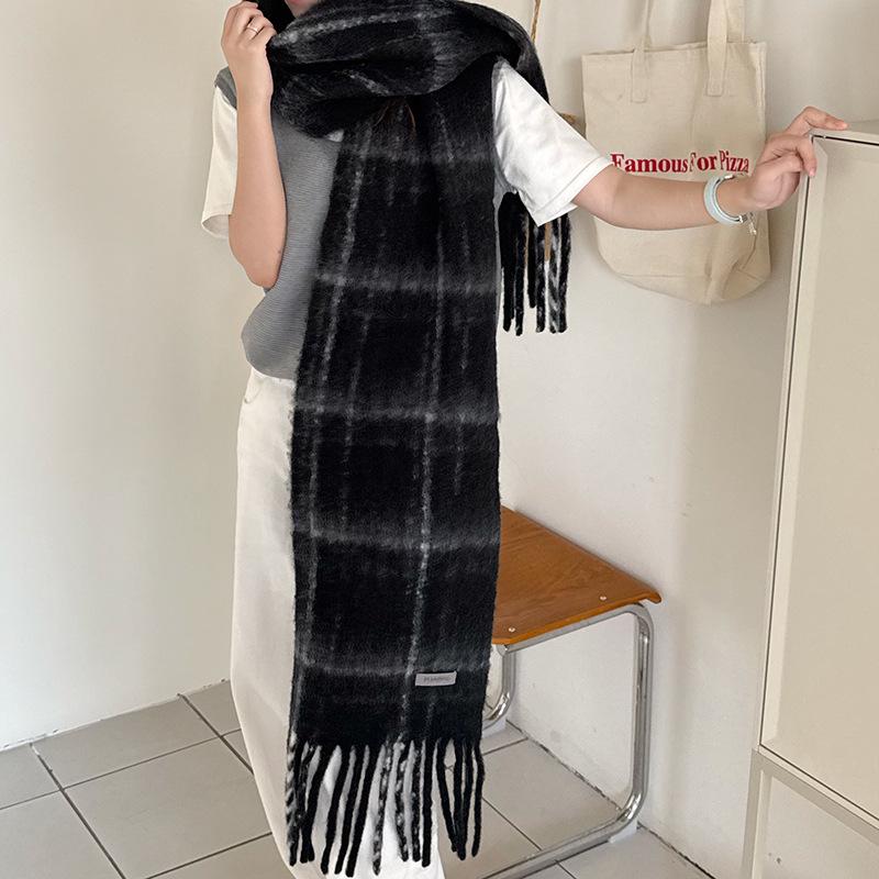 Women's Thickened Scarf: Soft Merino Wool Blend, Minimal Shedding, High Quality Winter Cold Protection