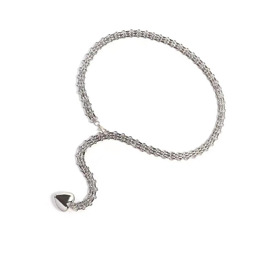Sturdy Alloy Chain with Love Heart Pendant Waist Chain Jewelry Accessory for Nightclub and Festival Casual Wear