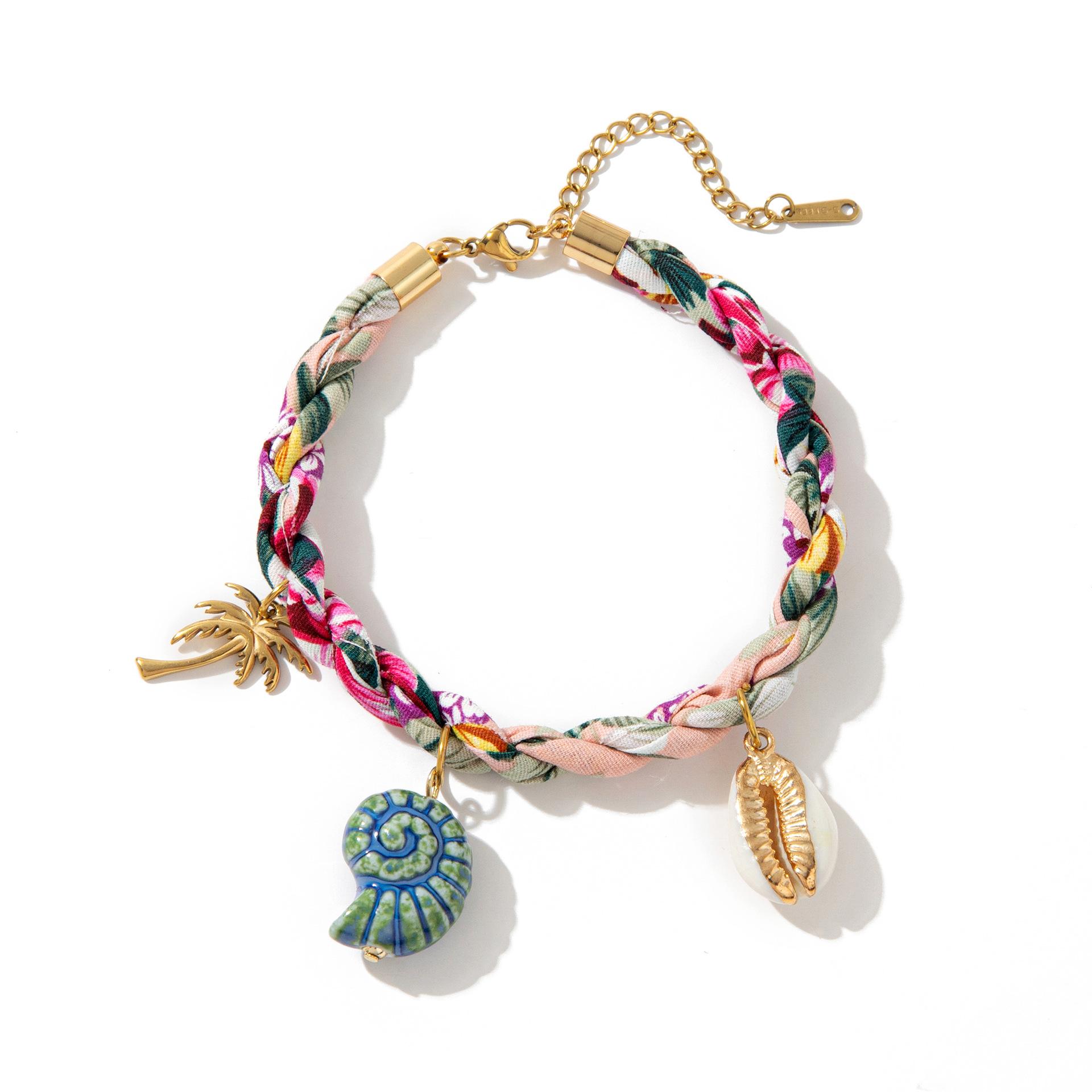 

Painted Cloth Scallop Necklace, Marine Biology Pendant, Collarbone Necklace, Electroplated 18K Gold Color Retention
