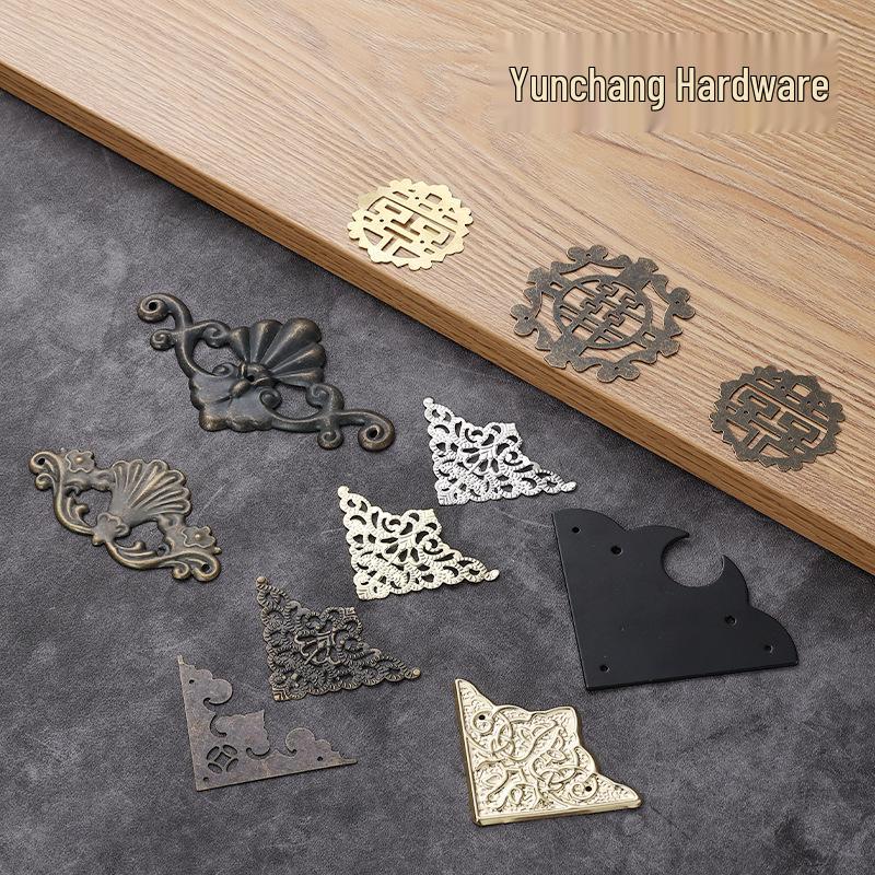 Iron Flower Decorative Corner Stickers for Antique Furniture and Wooden Boxes